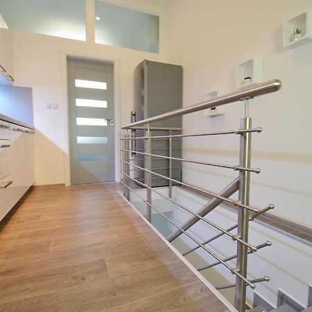 Apartmany Jizdarenska كارلوفي فاري المظهر الخارجي الصورة