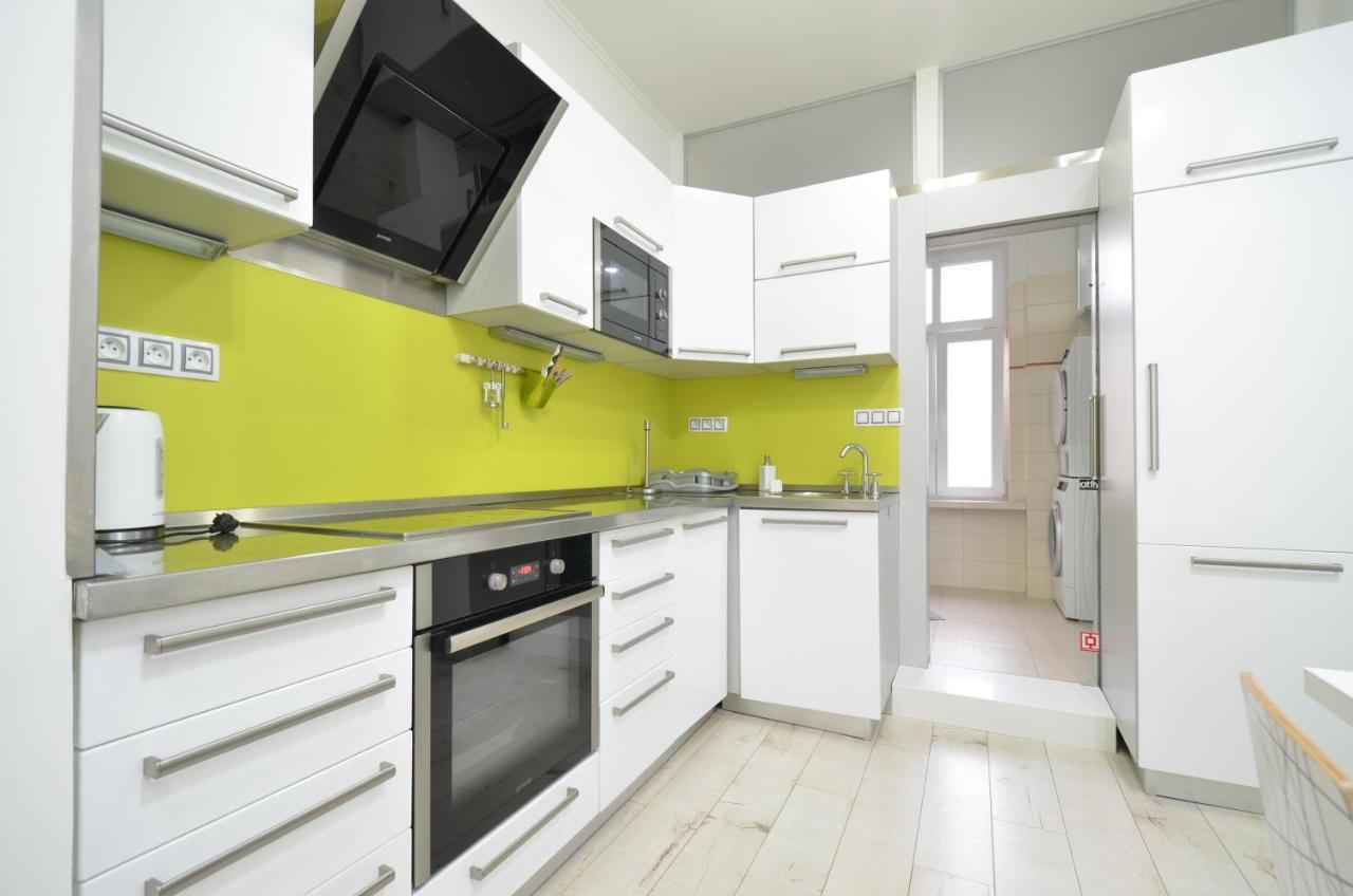 Apartmany Jizdarenska كارلوفي فاري المظهر الخارجي الصورة
