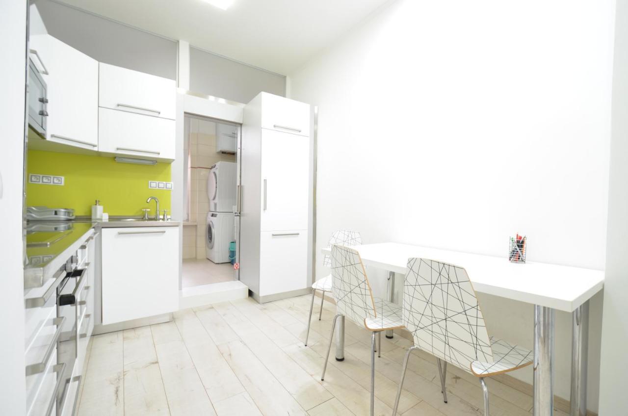 Apartmany Jizdarenska كارلوفي فاري المظهر الخارجي الصورة