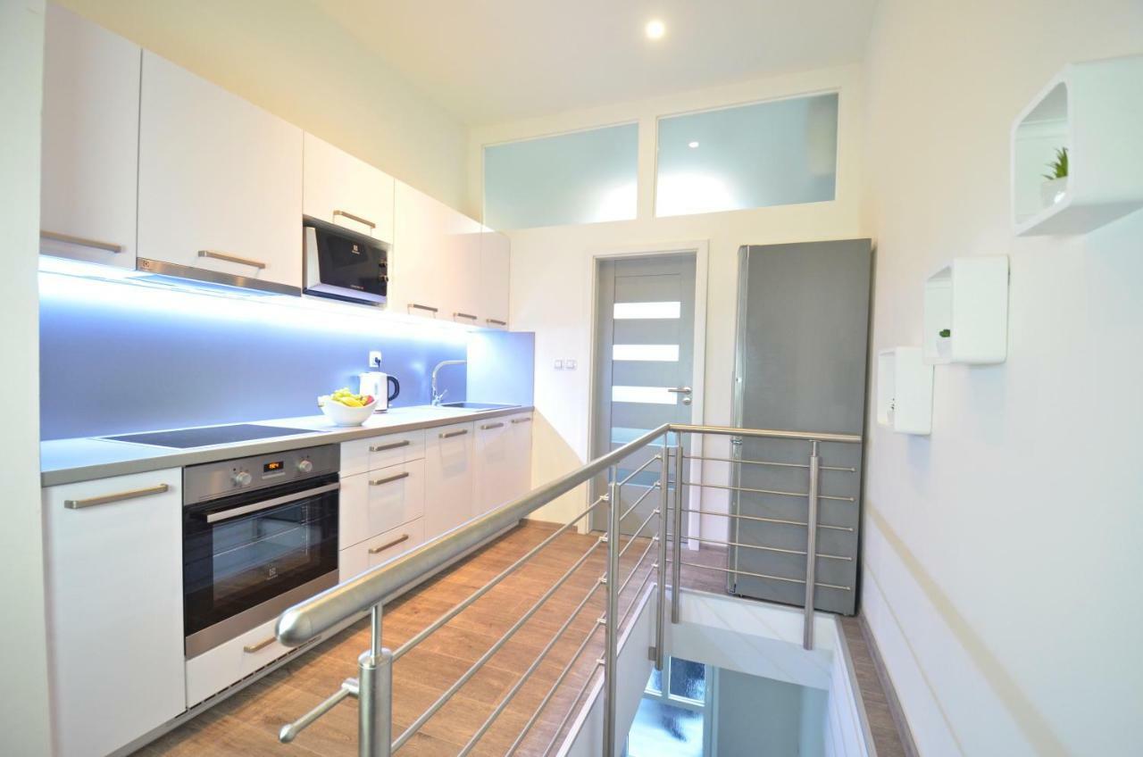 Apartmany Jizdarenska كارلوفي فاري المظهر الخارجي الصورة