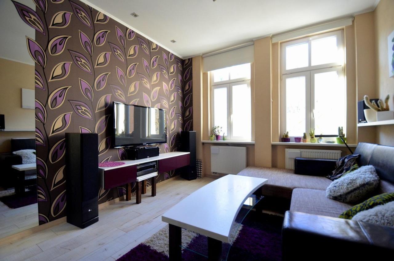 Apartmany Jizdarenska كارلوفي فاري المظهر الخارجي الصورة